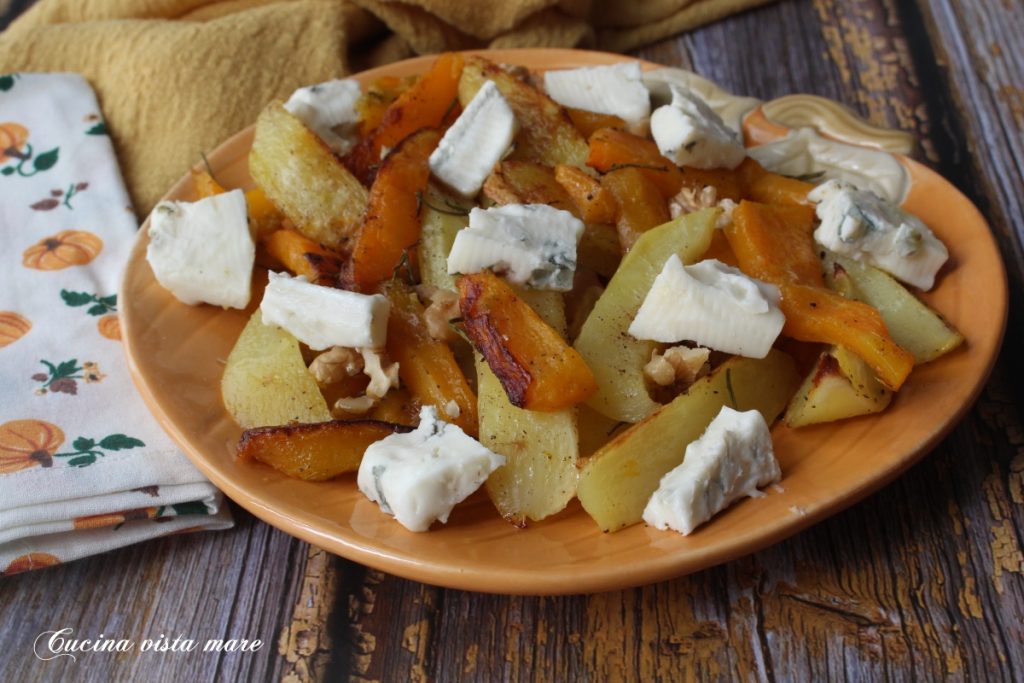 Hokkaido-pompoen met aardappelen uit de oven Cucina vista mare