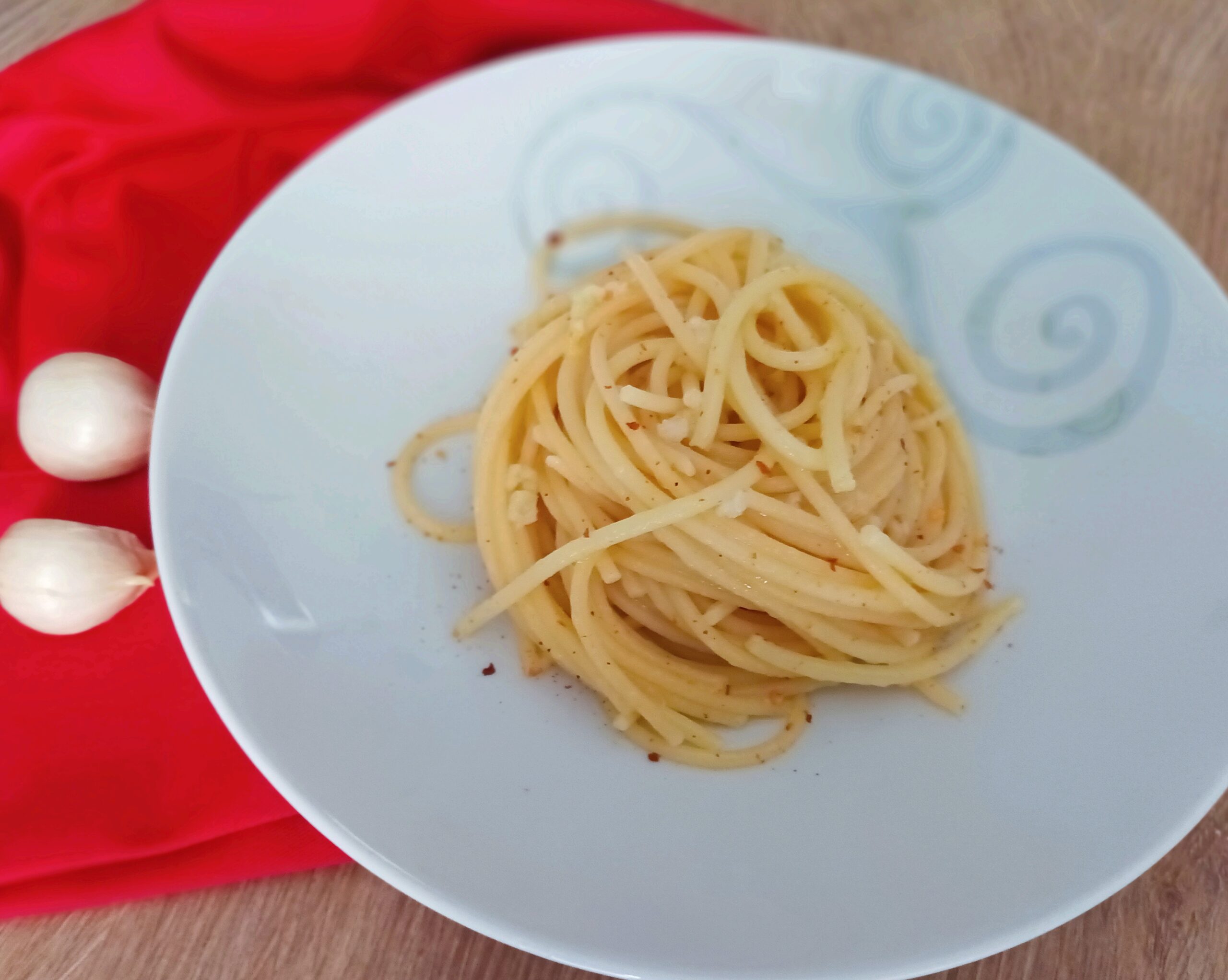 Spaghetti aglio olio e peperoncino