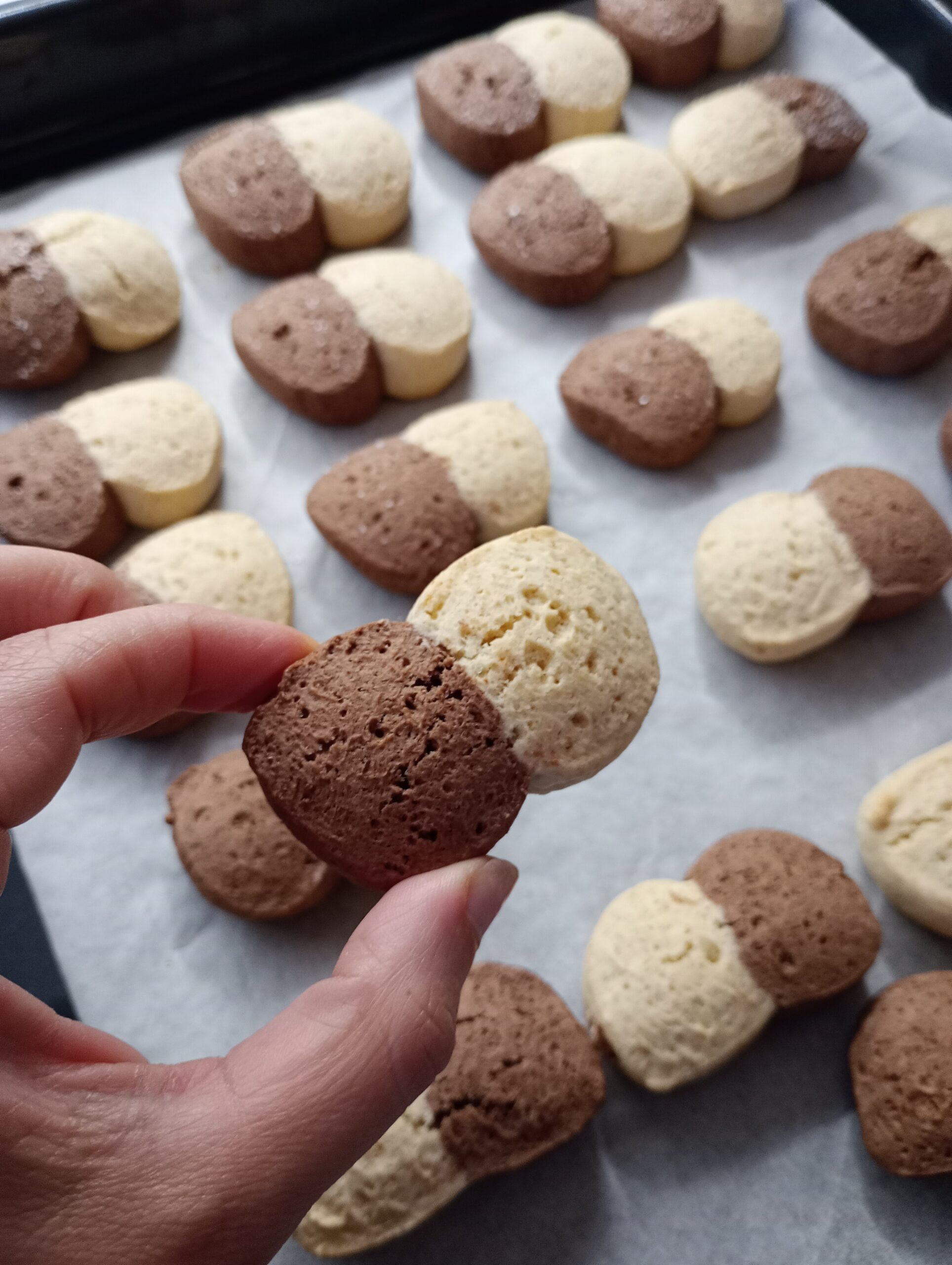 Tweekleurige ontbijtkoekjes