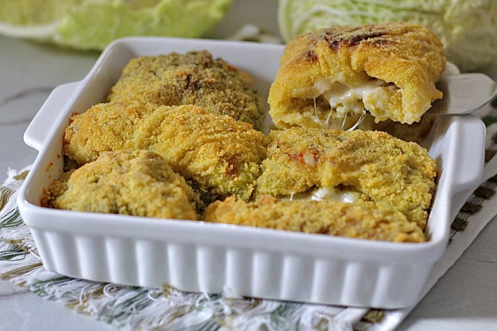 Knapperige koolpakketjes aan de buitenkant en met een smeltend hart.