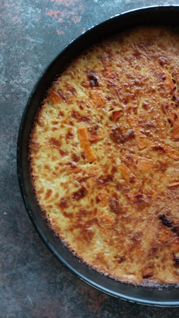 Kikkererwtenomelet met pompoen en uien