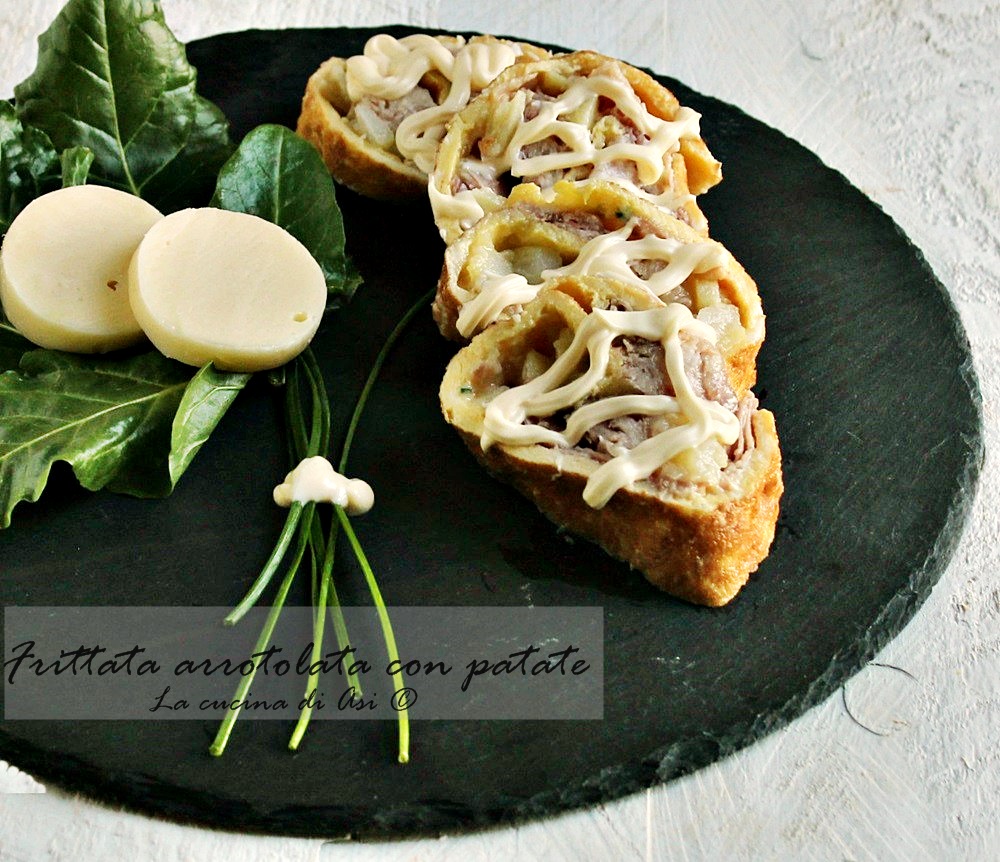 Opgerolde omelet met aardappelen