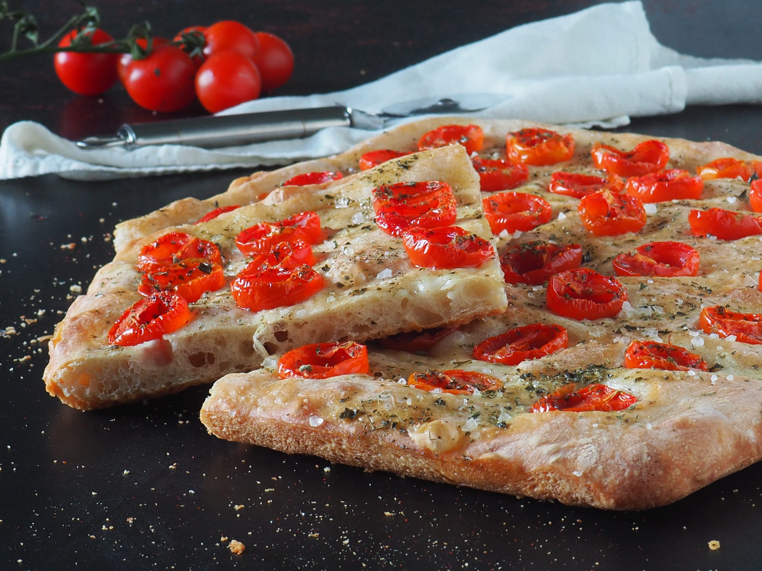 Focaccia met cherrytomaatjes