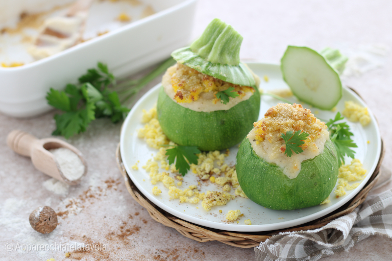 ronde courgettes gevuld met bechamelsaus