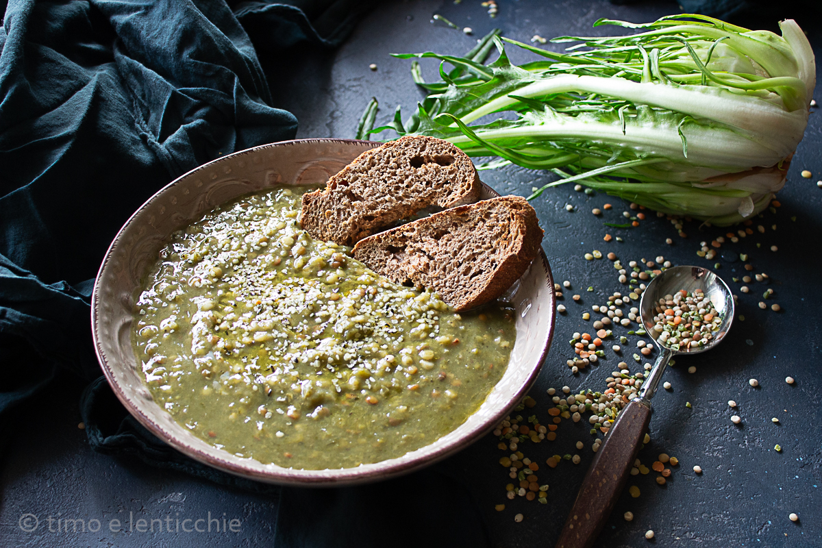 Soep van sorghum en puntarelle