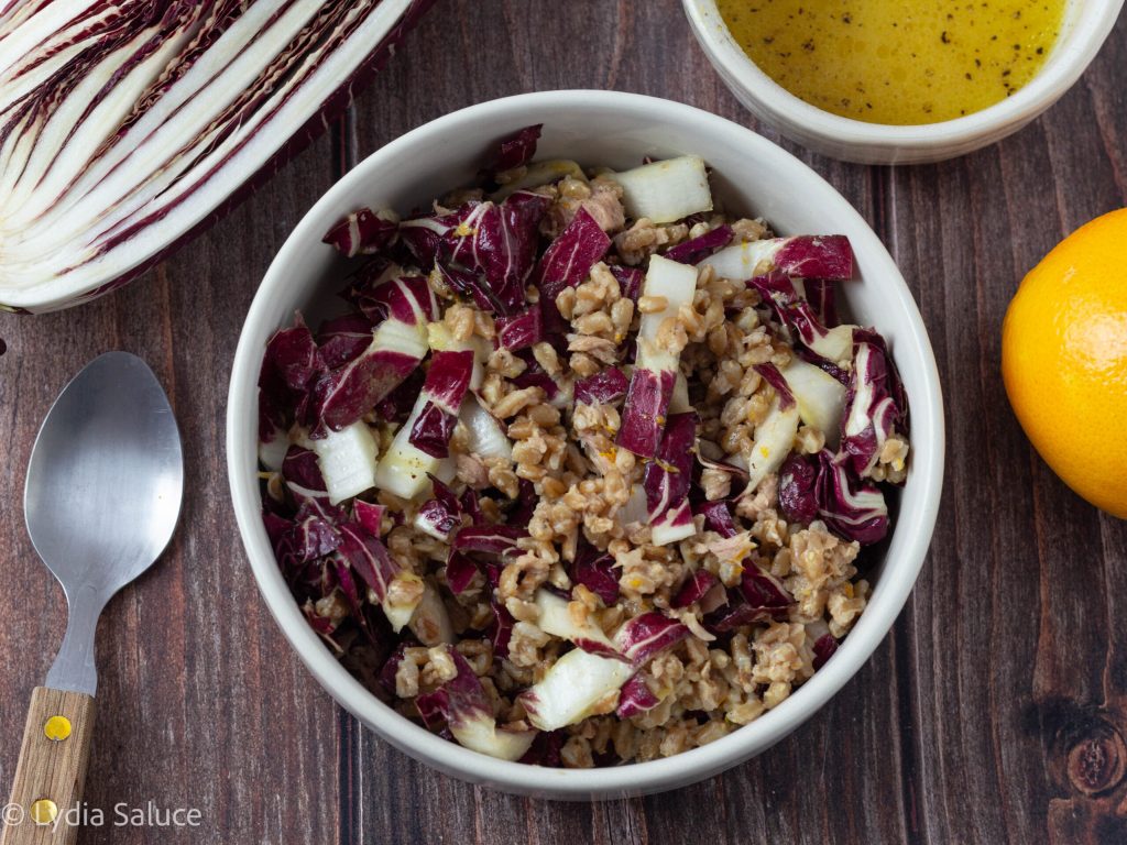 Speltsalade met radicchio en sinaasappels