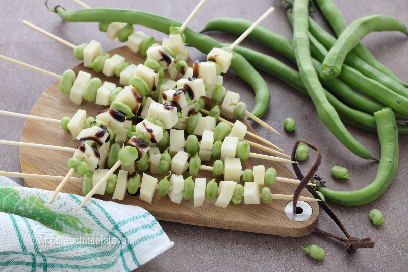 SPIESJES VAN VERSE TUINBONEN EN PECORINO
