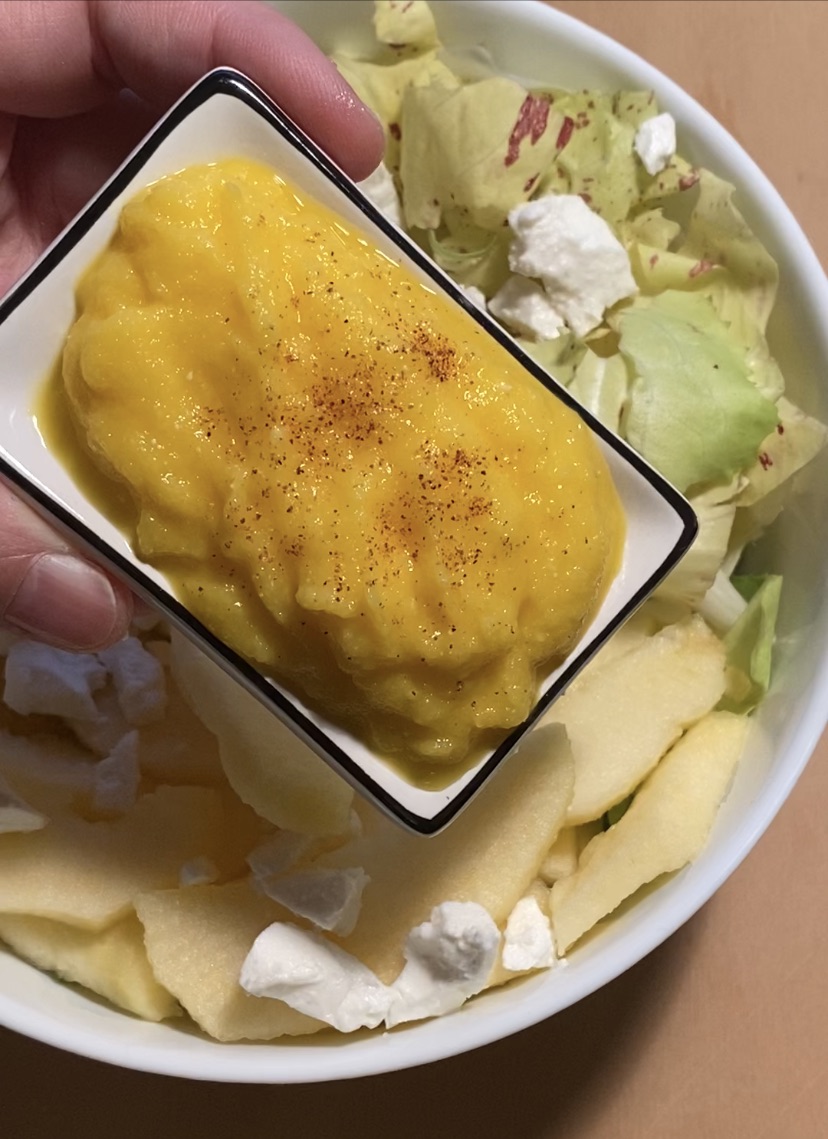 Winterse salade met mangosaus