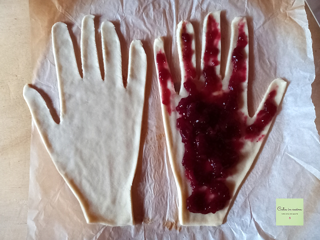 jam op het deeg verdelen