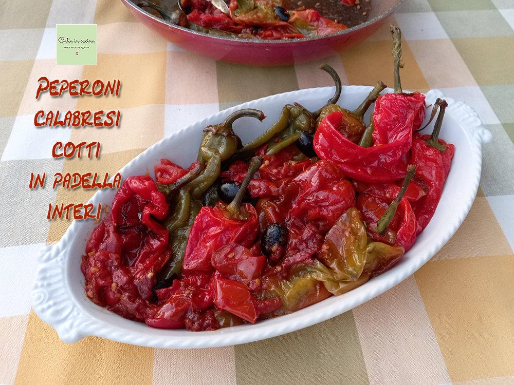 calabrische paprika's heel in de pan gekookt