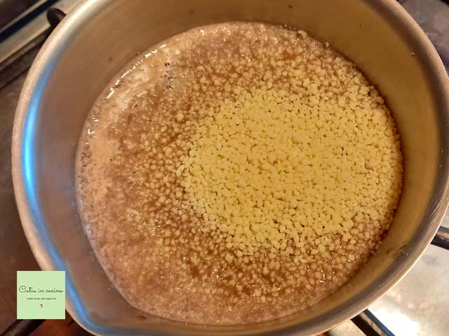 couscous in sojamelk met cacao