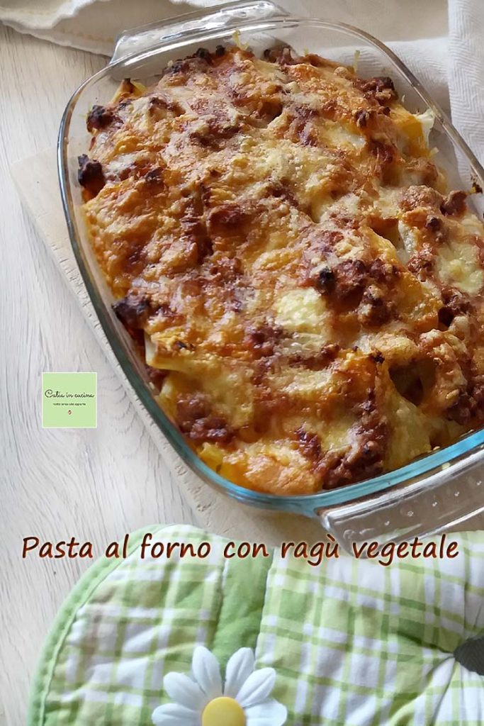 gebakken pasta met vegetarische ragù