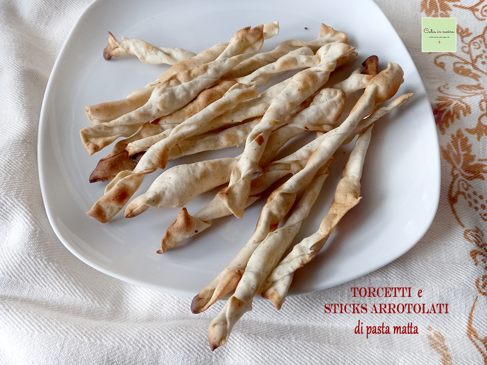 gedraaide restjes van pasta matta