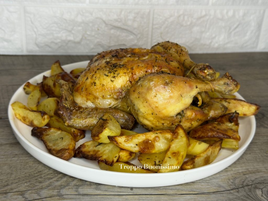 hele gebraden kip in heteluchtfriteuse