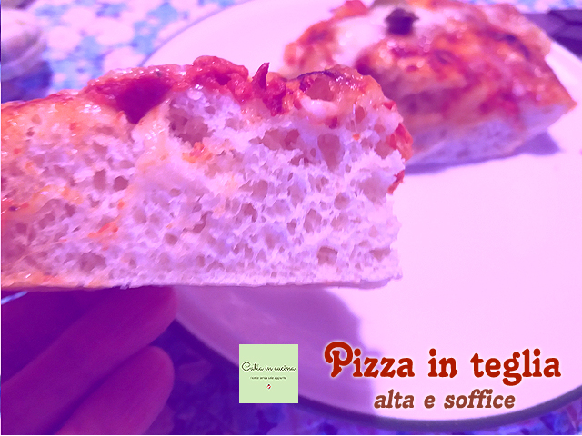 hoge en zachte pizza, snede