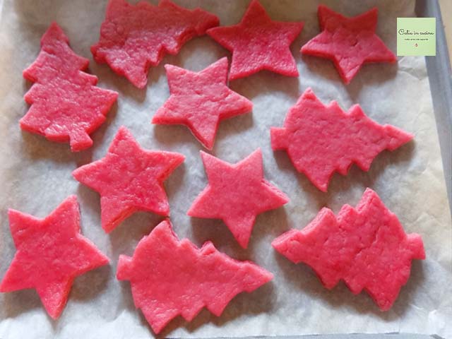 kerstkoekjes met alchermes om te bakken