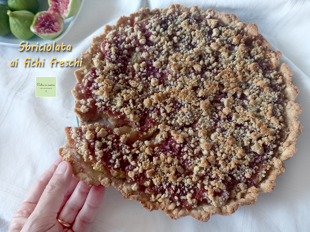 Kruimeltaart met verse vijgen en cedermarmelade