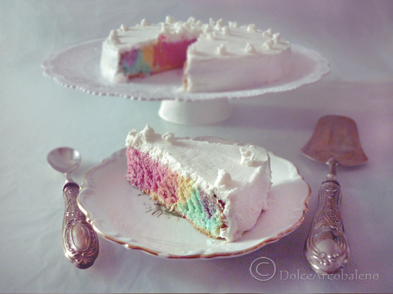 Lichte Regenboogtaart van Alleen Eiwitten