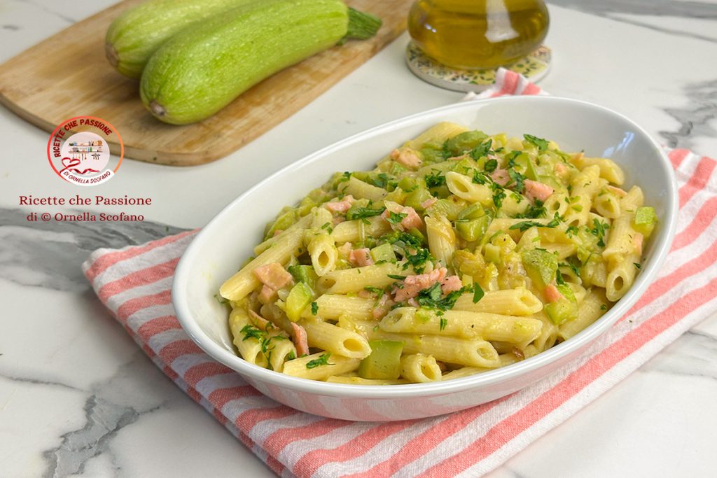 recept pasta met courgette en gerookte zalm