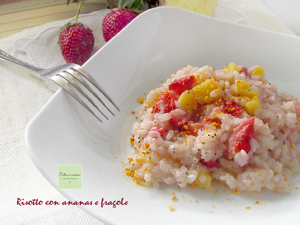 risotto met ananas en aardbeien