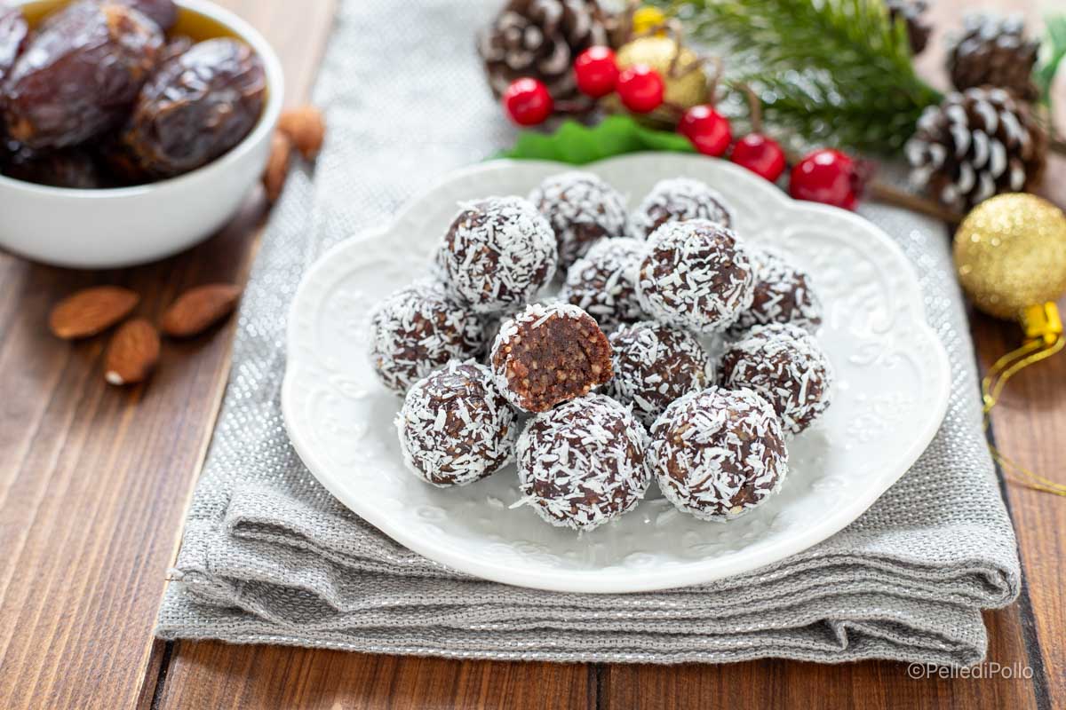 Truffels met dadels en amandelen