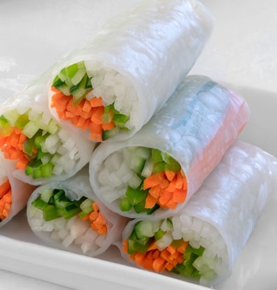 Zomerse rijstpapierrolletjes of Vietnamese rolls