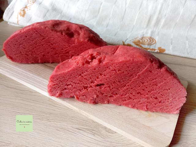 zanddeeg voor roze taart