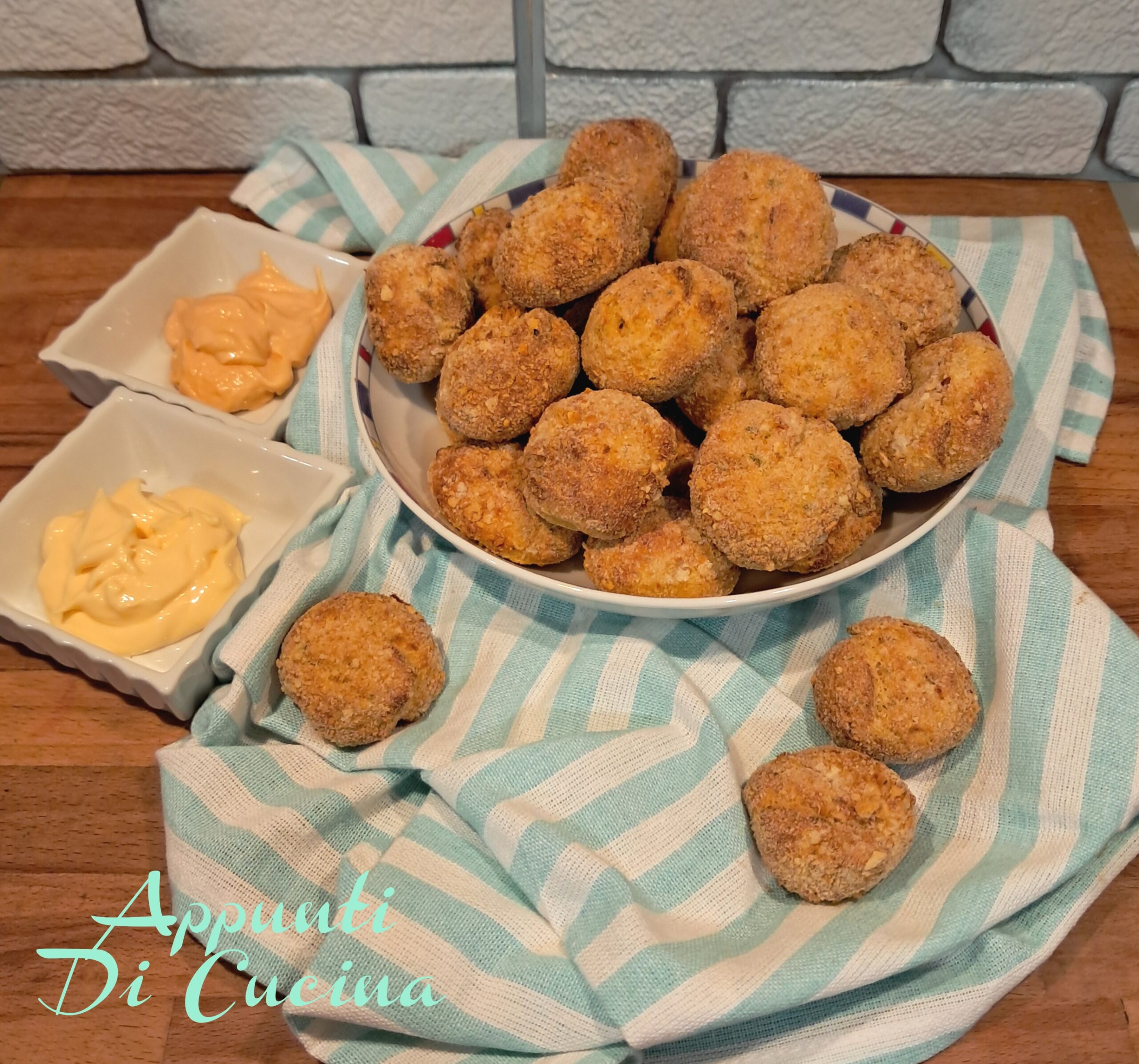 BROODPOLPETTEN MET AROMATISCHE KRUIDEN