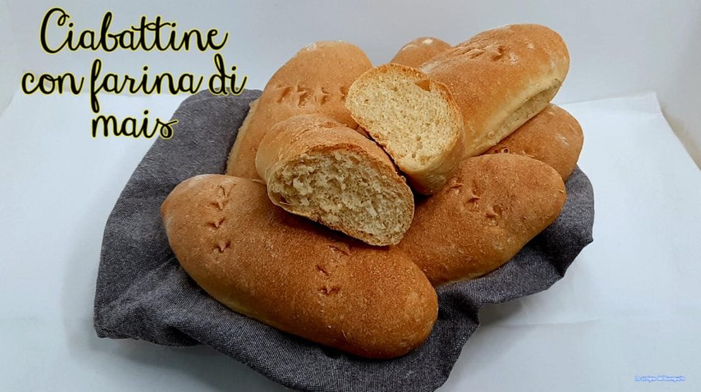 Ciabattine met maïsmeel