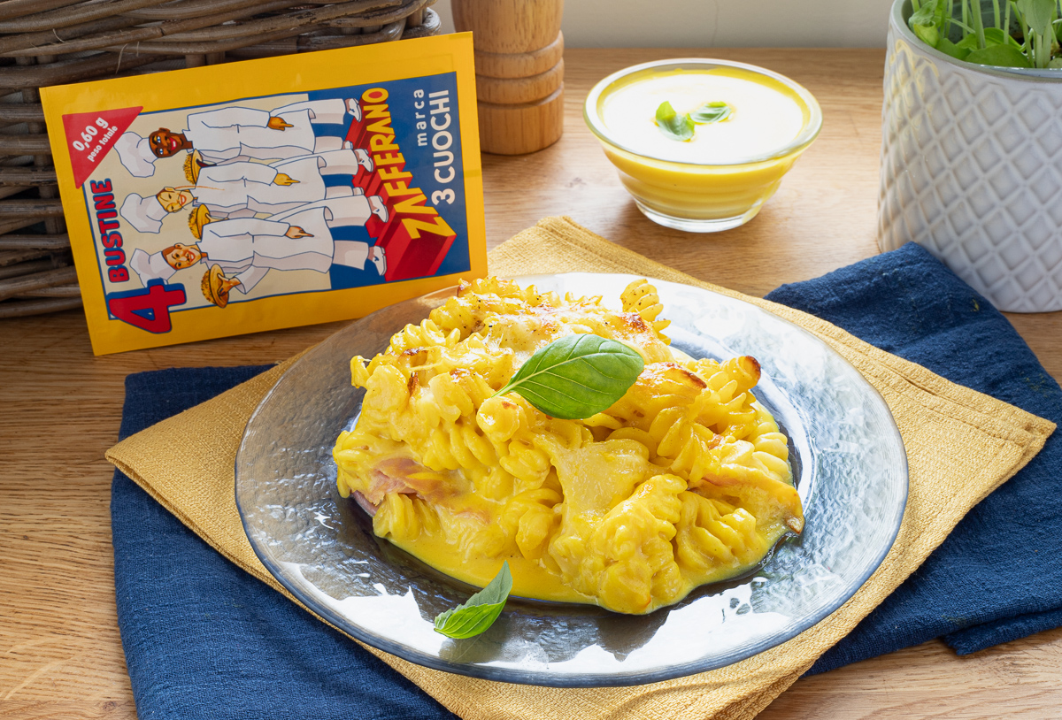 Pasta uit de oven met saffraan