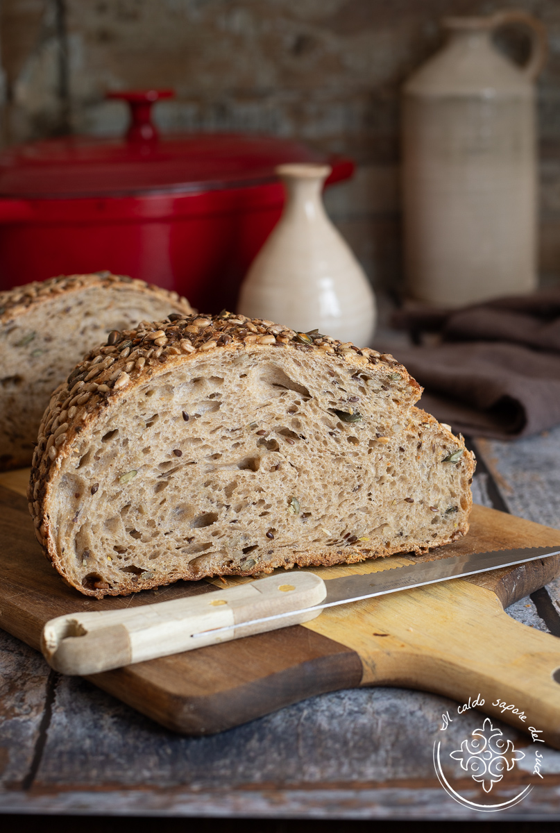 Rustiek brood met zaden