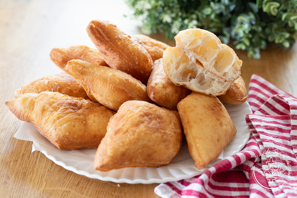 Lege gefrituurde panzerotti