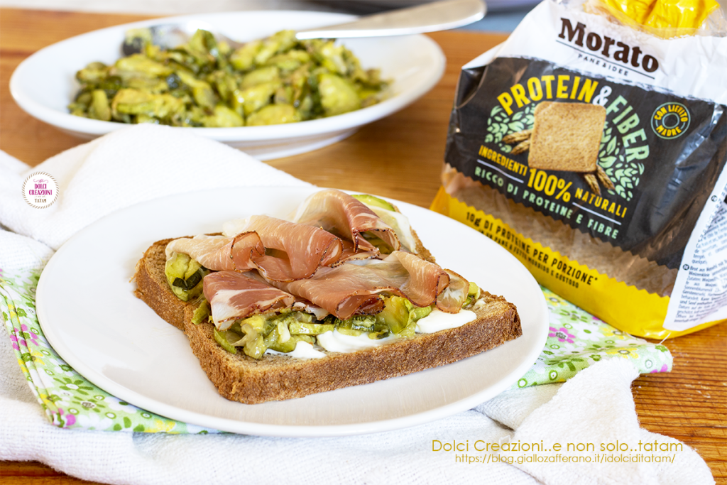 Bruschetta met stracchino en courgette met spek