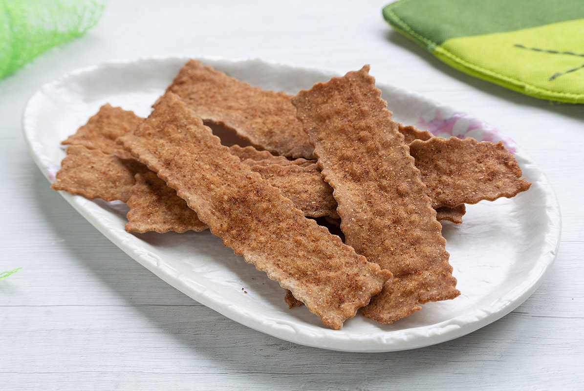 Rogge crackers met paprikapoeder
