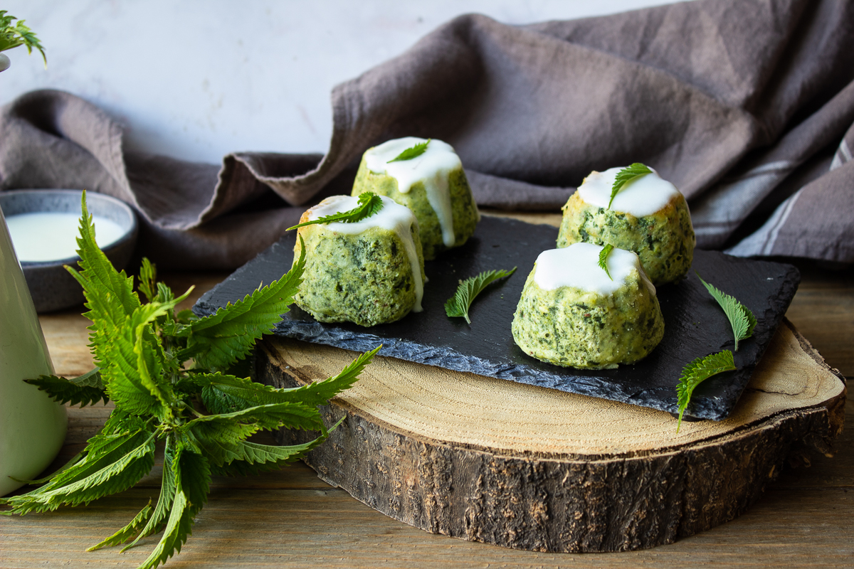 Flan van bergbrandnetels met Asiago-fondue
