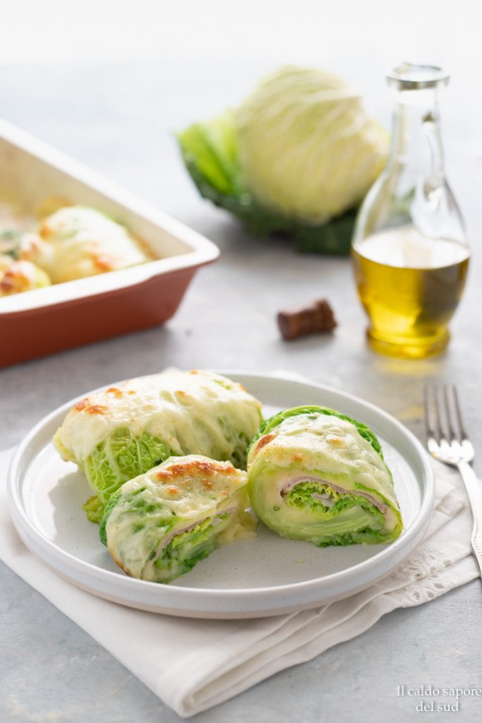 Savooikoolrolletjes met aardappelen, ham en kaas