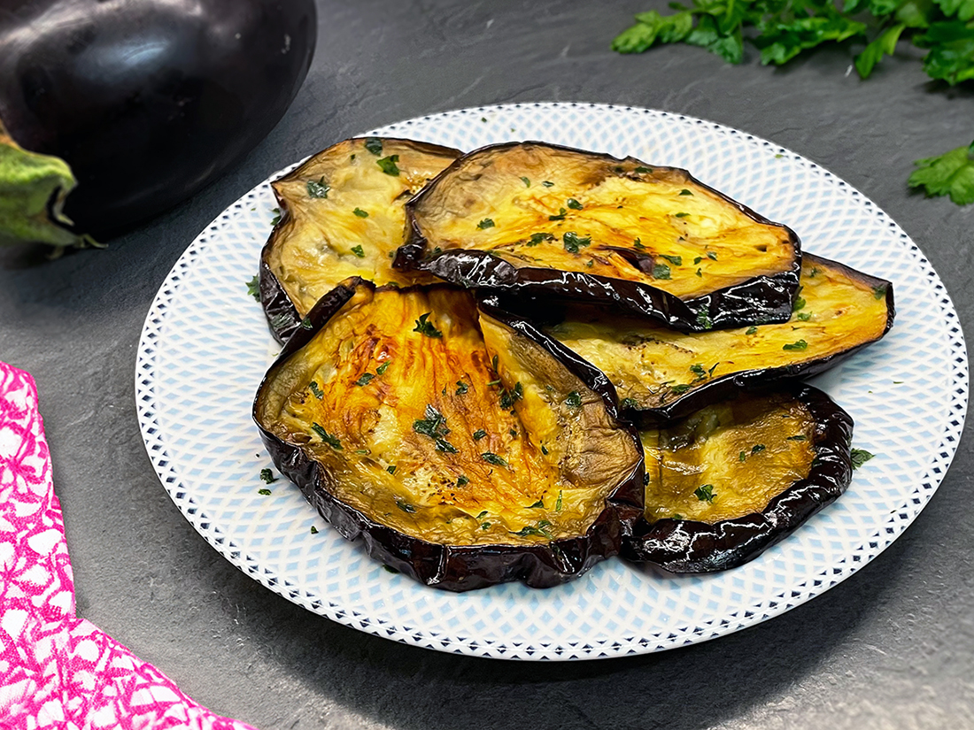 Gegrilde aubergines in de airfryer