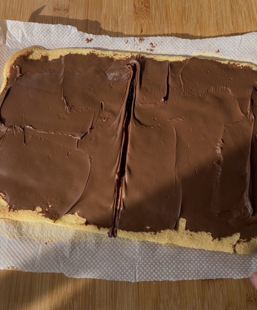 Nutella rol gevuld met hazelnootroom