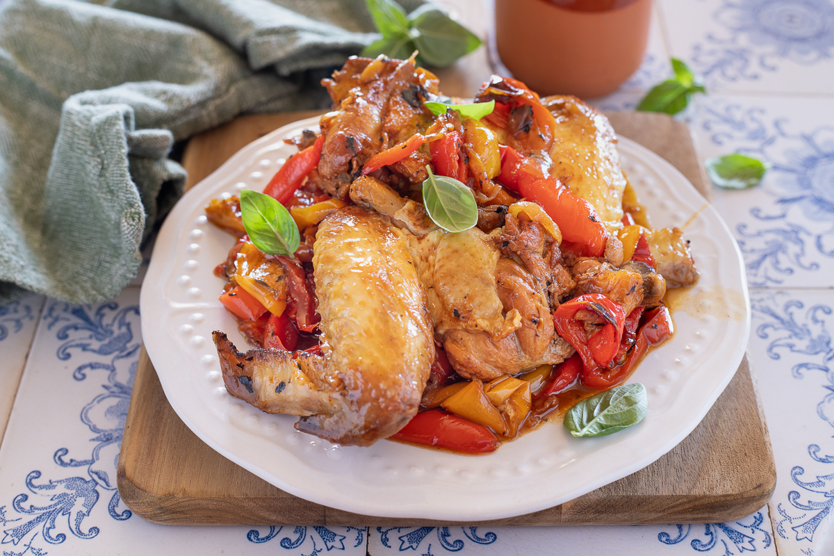 Kippenvleugels met paprika’s