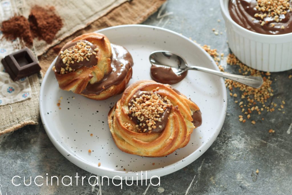 Gebakken Zeppole met Cacao Banketbakkersroom