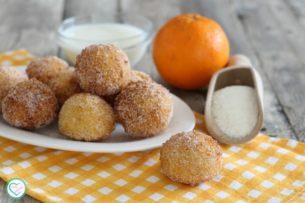 Kokos Couscous Beignets