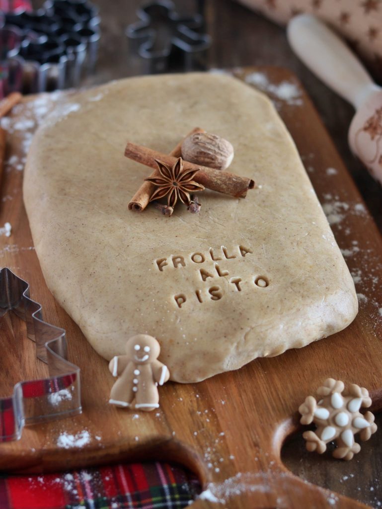 Korstdeeg met Napolitaanse pisto