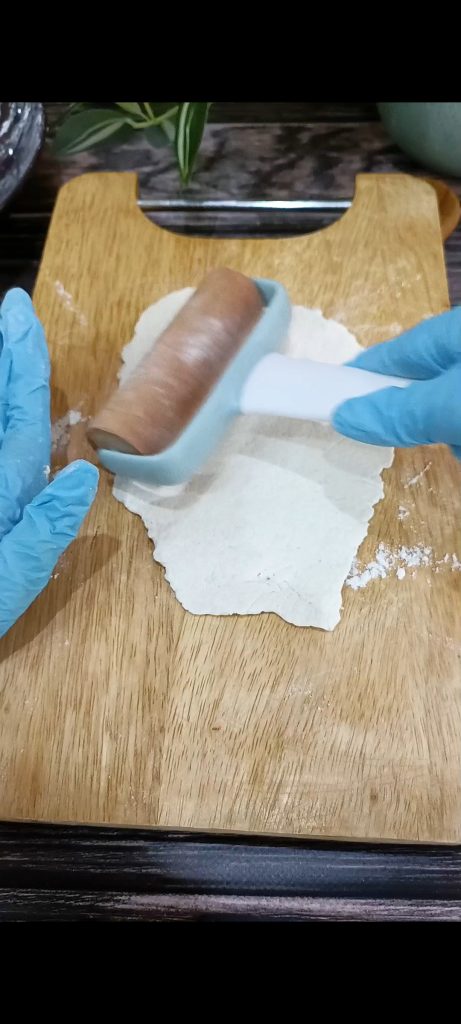 We rollen het brood uit