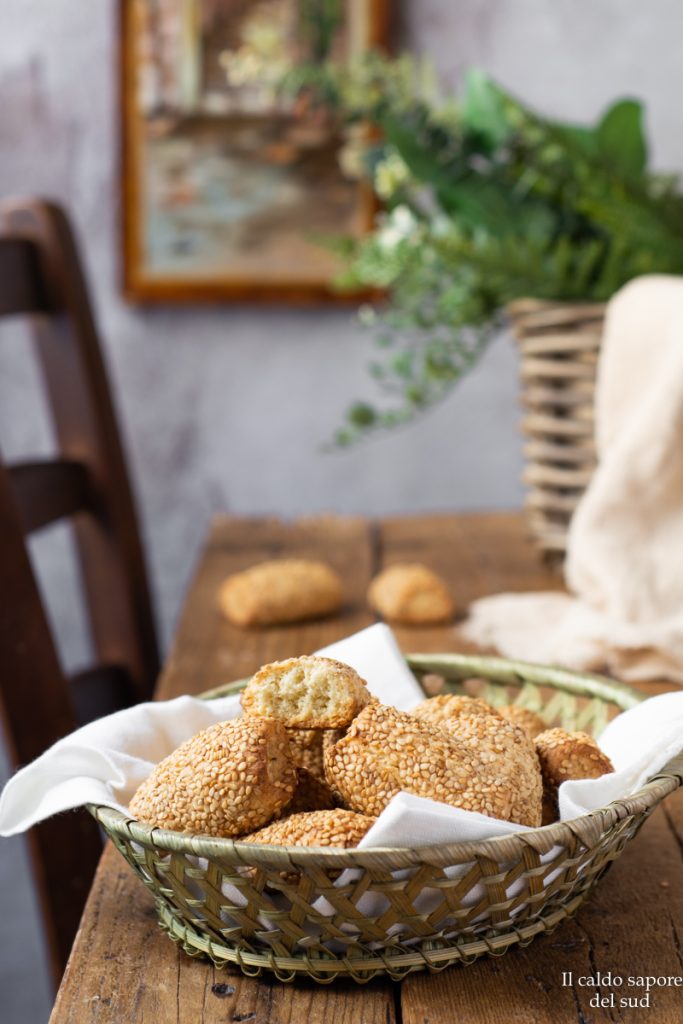 Biscotti cca ciciulena