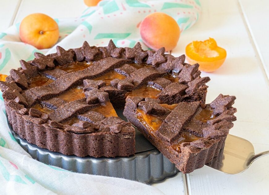 Crostata met cacao en abrikozen
