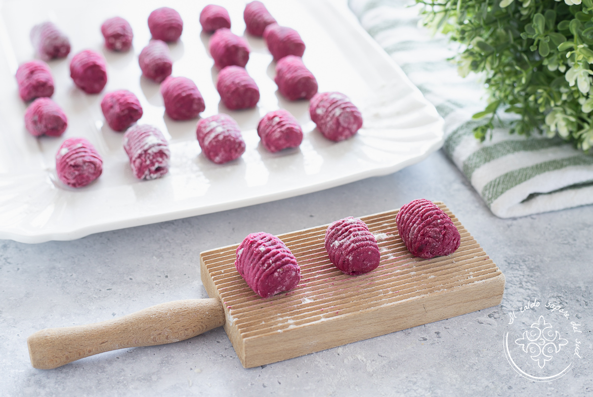 Gnocchi van rode biet