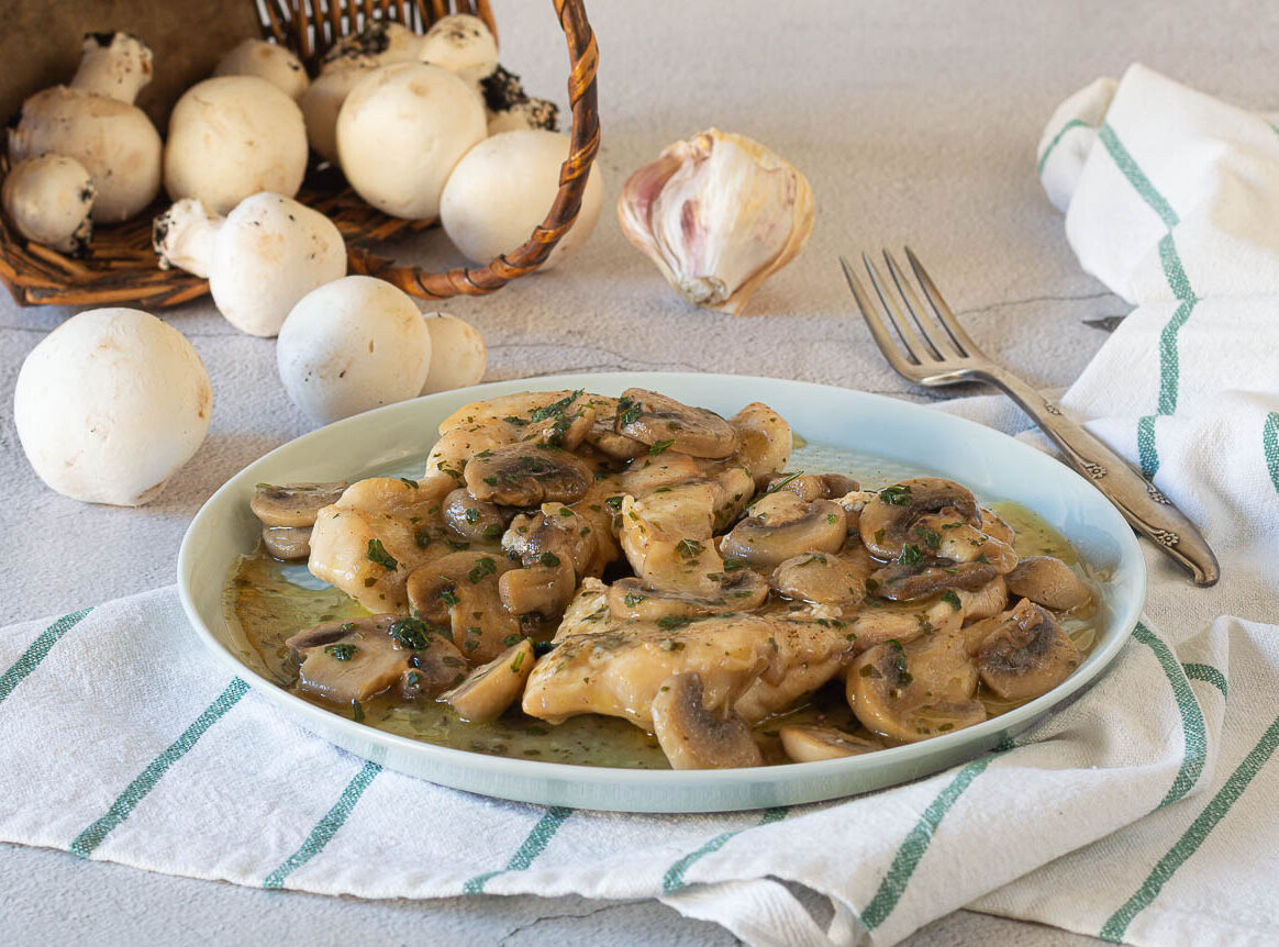 Kipscaloppine met paddenstoelen