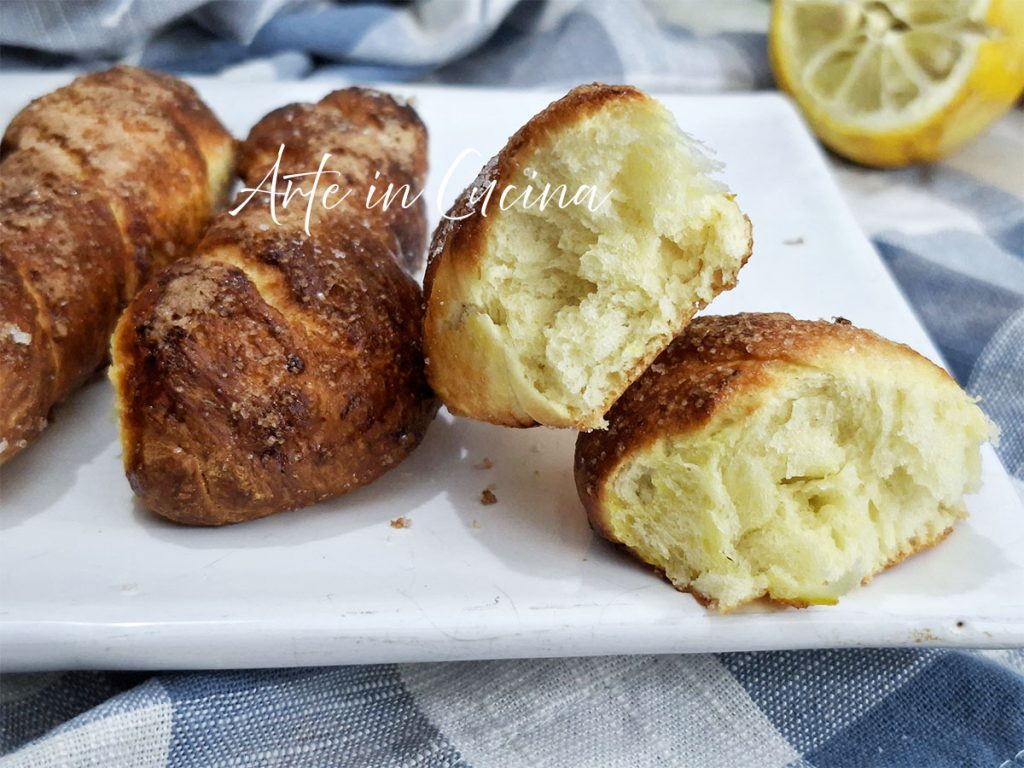 SUÏKERIGE VLECHTEN Siciliaans