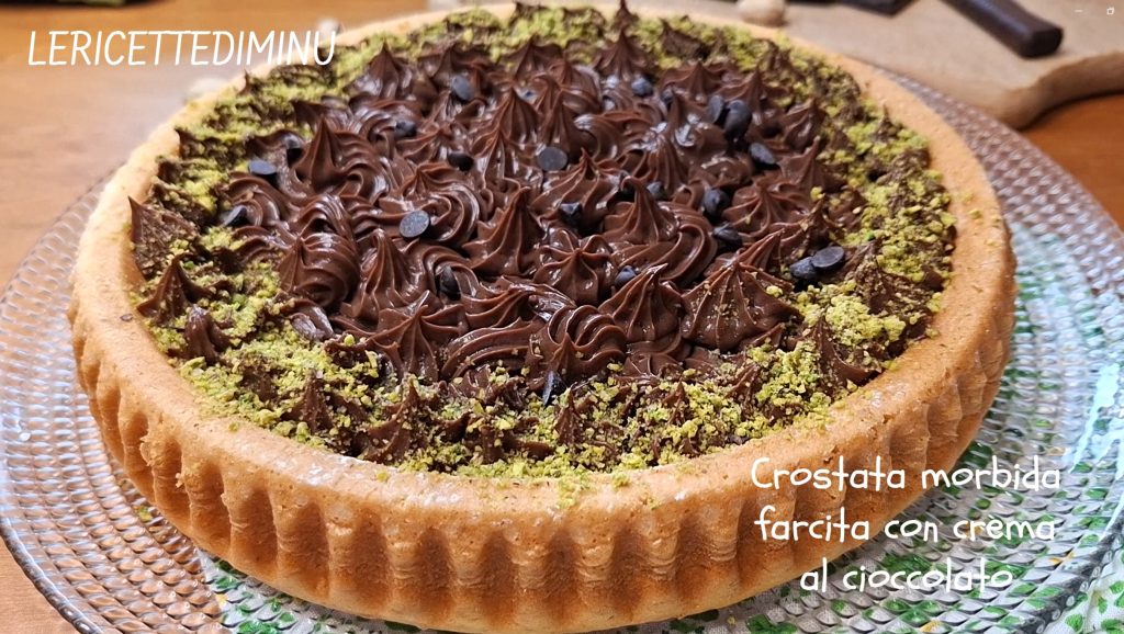 Zachte crostata gevuld met chocoladecrème
