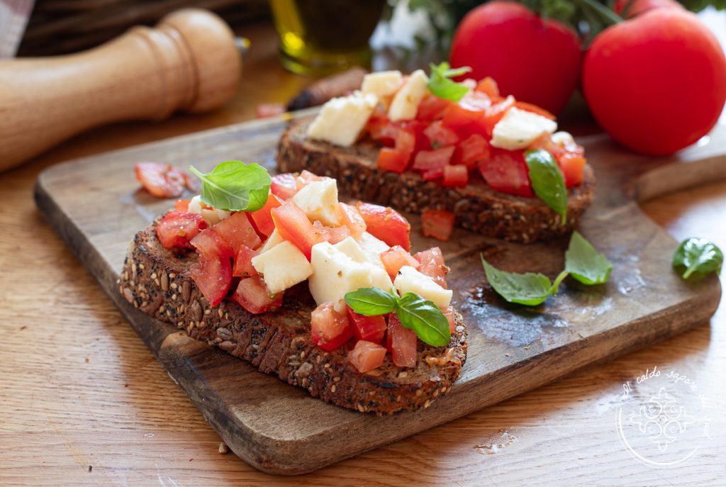 Caprese-bruschette